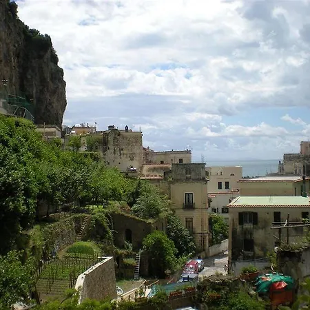 Hotel L'argine Fiorito 2*