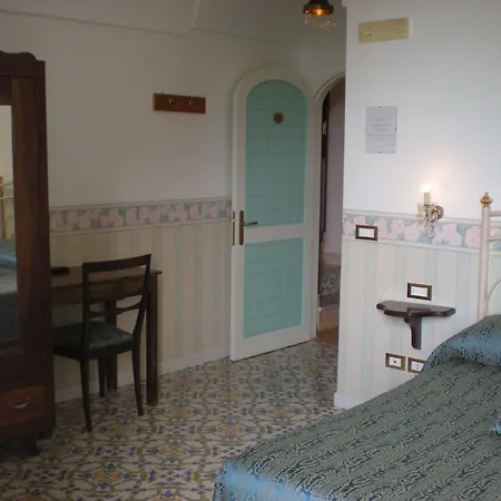 L'argine Fiorito Hotel