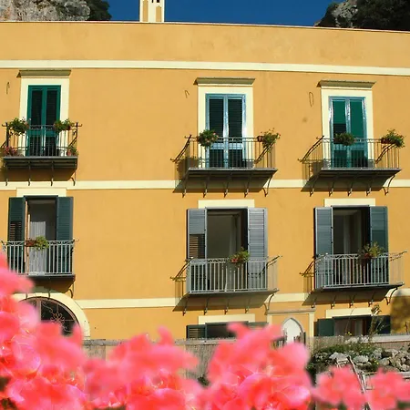 L'argine Fiorito Hotel Atrani