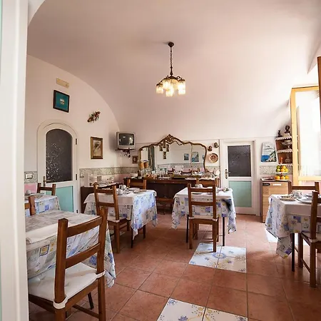 L'argine Fiorito Hotel